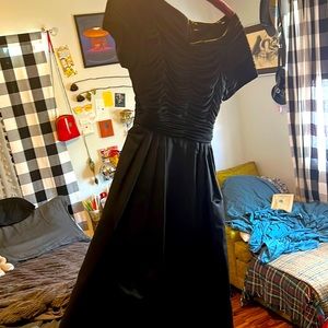 Evening dress. Black